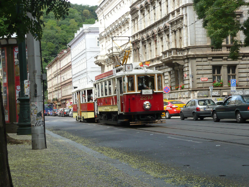 Tramvajov vz 2210 + 1 vlen vz